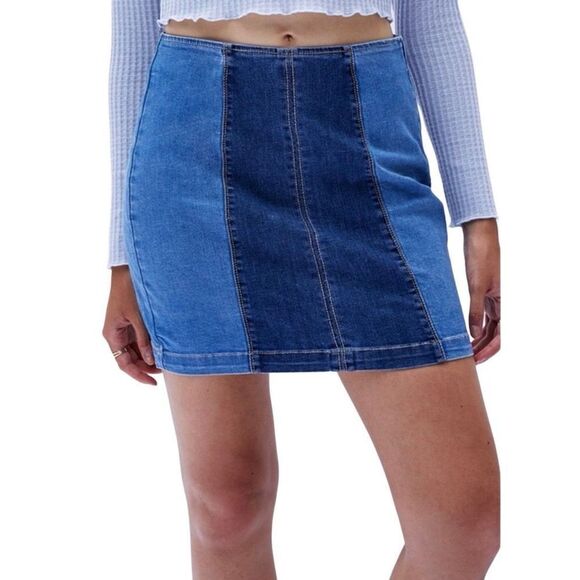 PacSun Dual Blue Panel Denim Mini Skirt 22 NWT - Picture 1 of 7